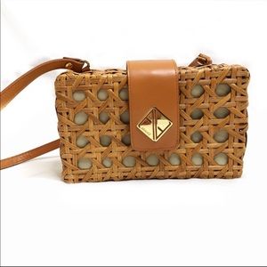 ARANAZ Woven Charlie Box Bag